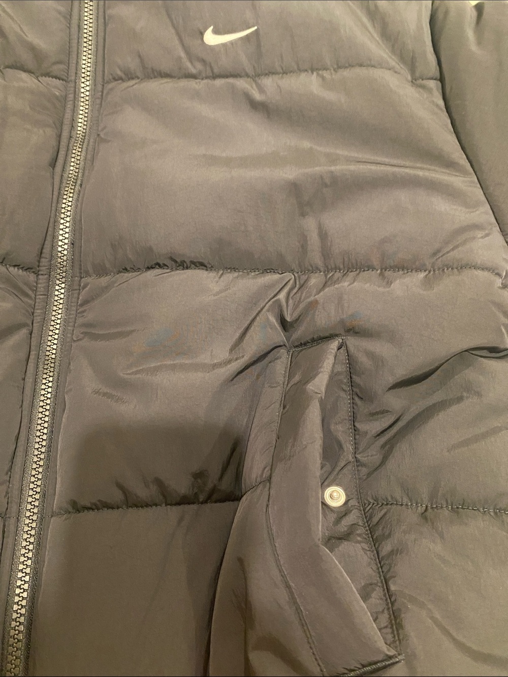 Nike Women’s Black Hooded Puffer Jacket - Large - Picture 6 of 7